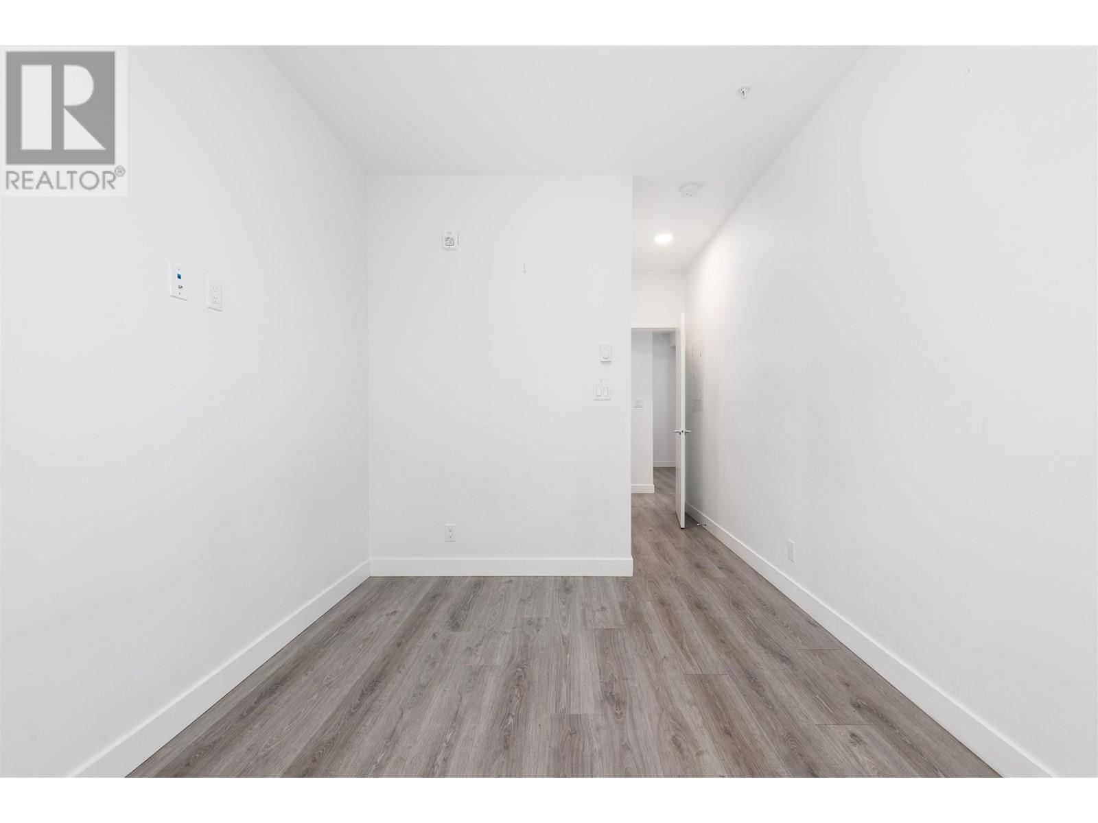 313 700 Clarke Road, Coquitlam, British Columbia  V3J 0K5 - Photo 8 - R3014381