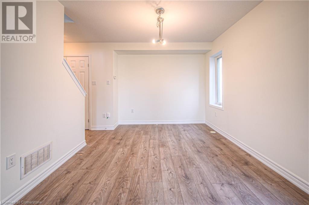 13 Outlook Terrace, Kitchener, Ontario  N2R 0K6 - Photo 17 - 40740095