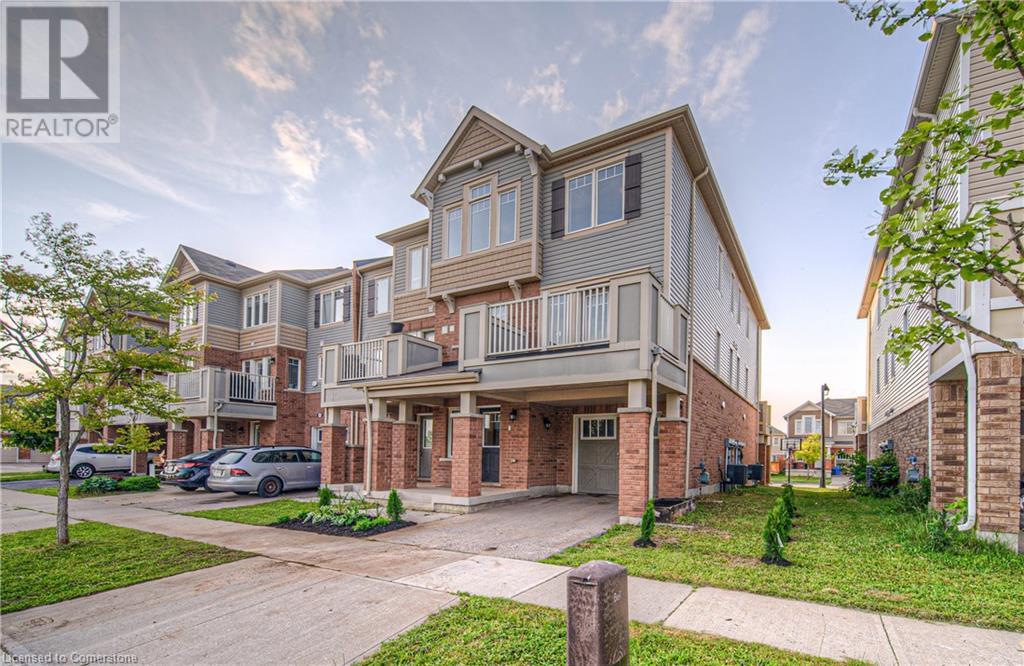 13 Outlook Terrace, Kitchener, Ontario  N2R 0K6 - Photo 2 - 40740095