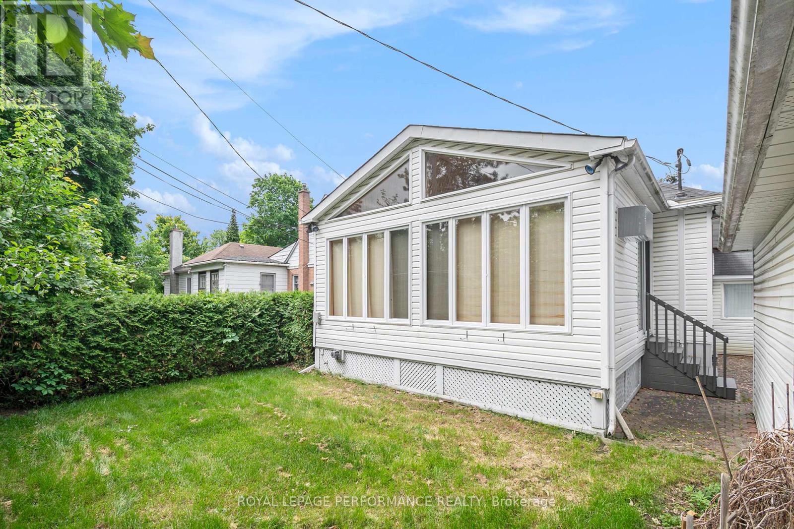 393 Allen Boulevard, Ottawa, Ontario  K1P 7B6 - Photo 34 - X12210609