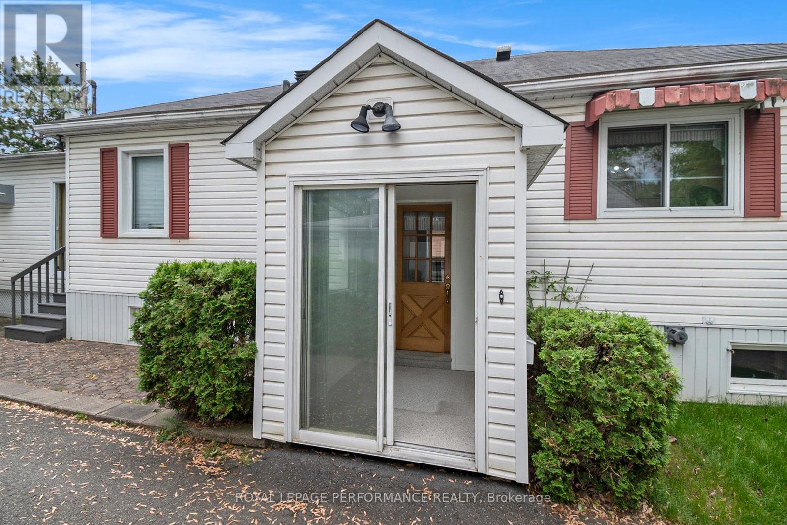 393 Allen Boulevard, Ottawa, Ontario  K1P 7B6 - Photo 33 - X12210609
