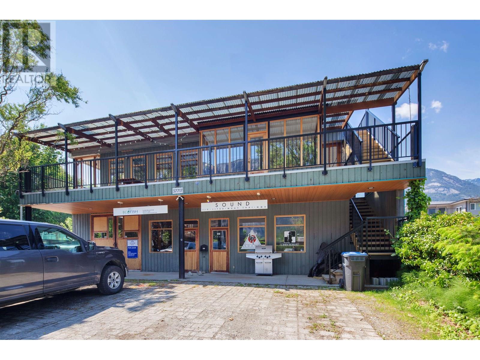 202 37717 SECOND AVENUE, Squamish, British Columbia