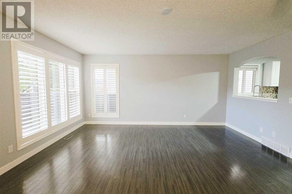 7915 Wentworth Drive Sw, Calgary, Alberta  T3H 4P2 - Photo 7 - A2226100