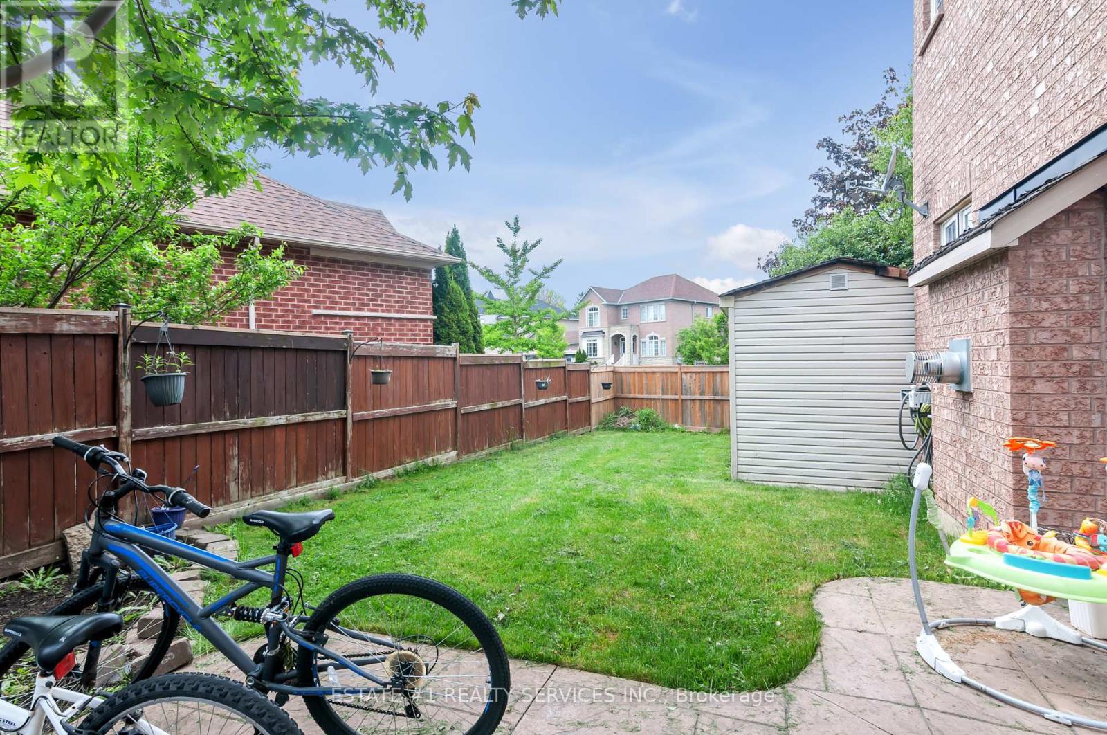 1 Harthill Court, Brampton, Ontario  L7A 2N9 - Photo 39 - W12186848