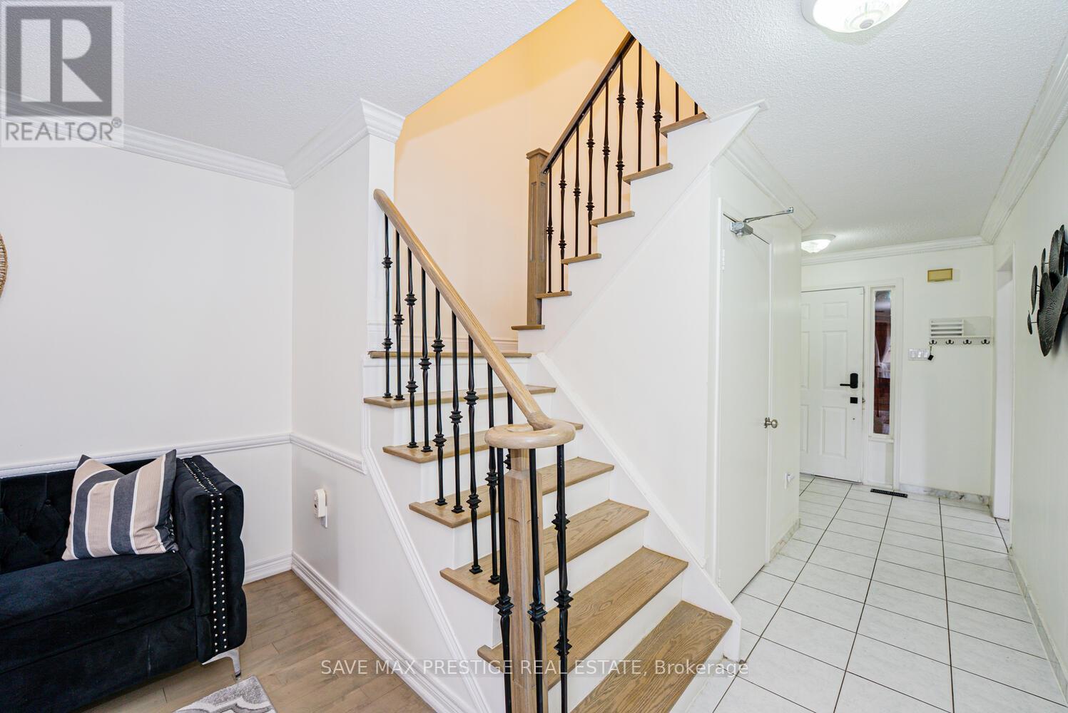 36 Kentucky Drive, Brampton, Ontario  L6Y 4E9 - Photo 18 - W12204520