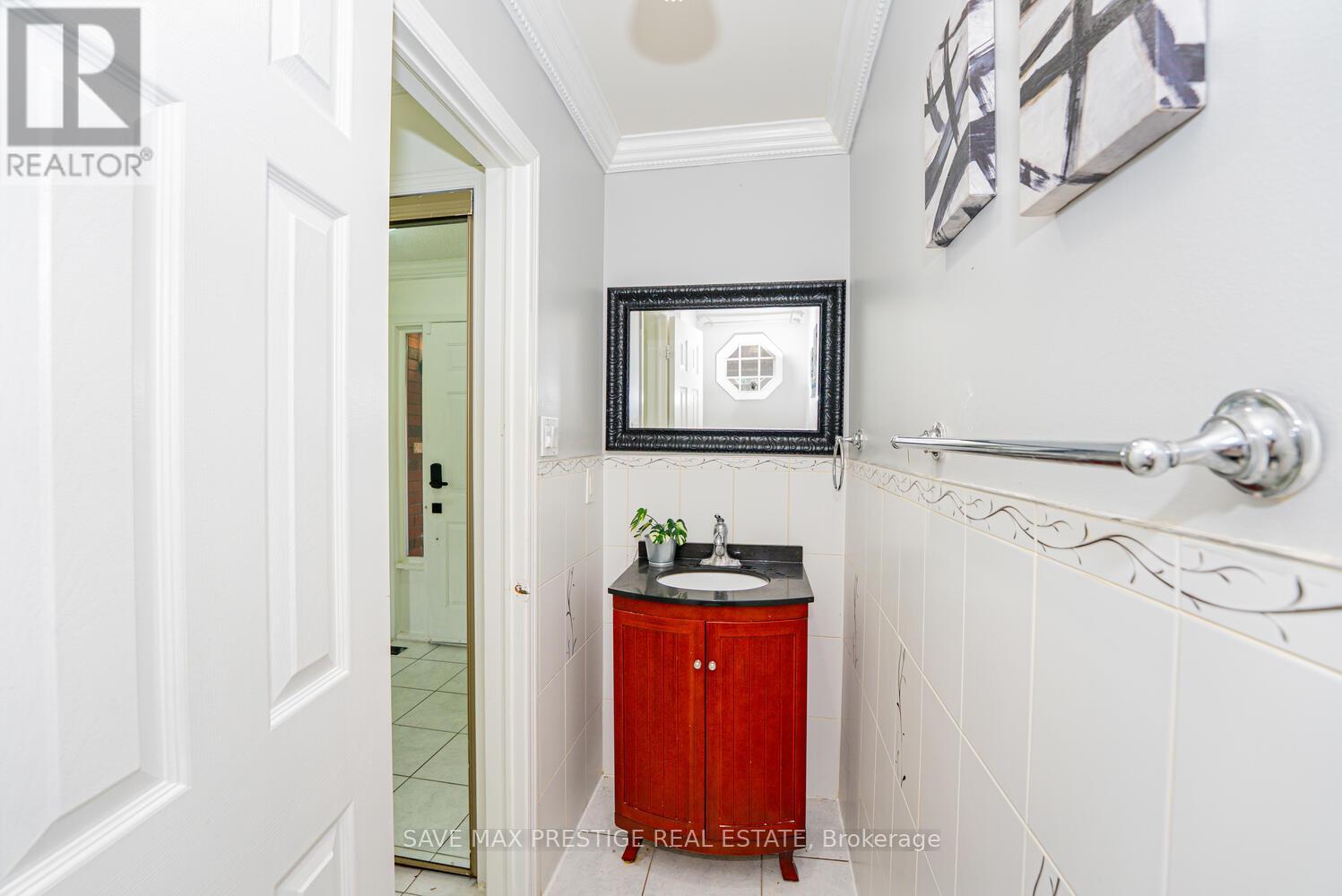 36 Kentucky Drive, Brampton, Ontario  L6Y 4E9 - Photo 16 - W12204520