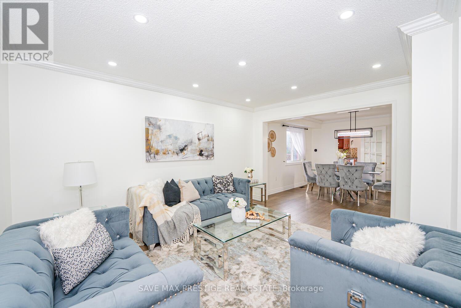 36 Kentucky Drive, Brampton, Ontario  L6Y 4E9 - Photo 7 - W12204520