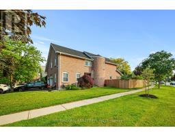 1088 RUNNYMEAD CRESCENT, Oakville, Ontario