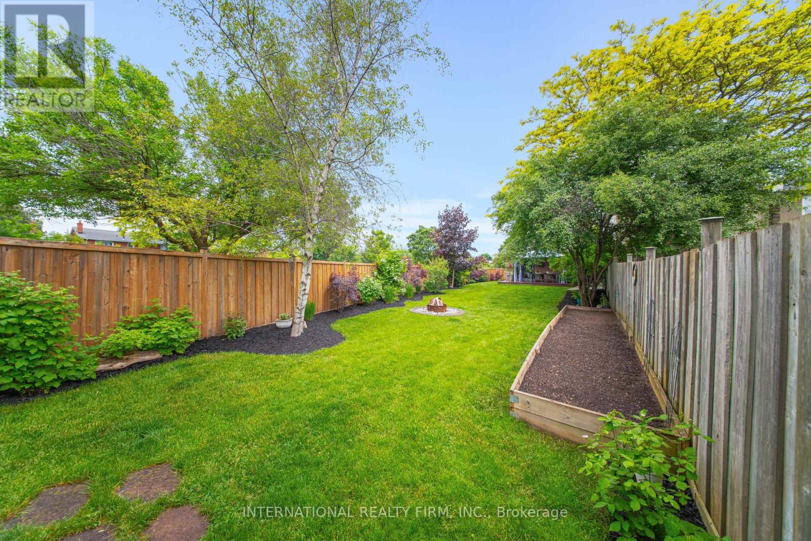 1088 Runnymead Crescent, Oakville, Ontario  L6M 1C4 - Photo 48 - W12213253
