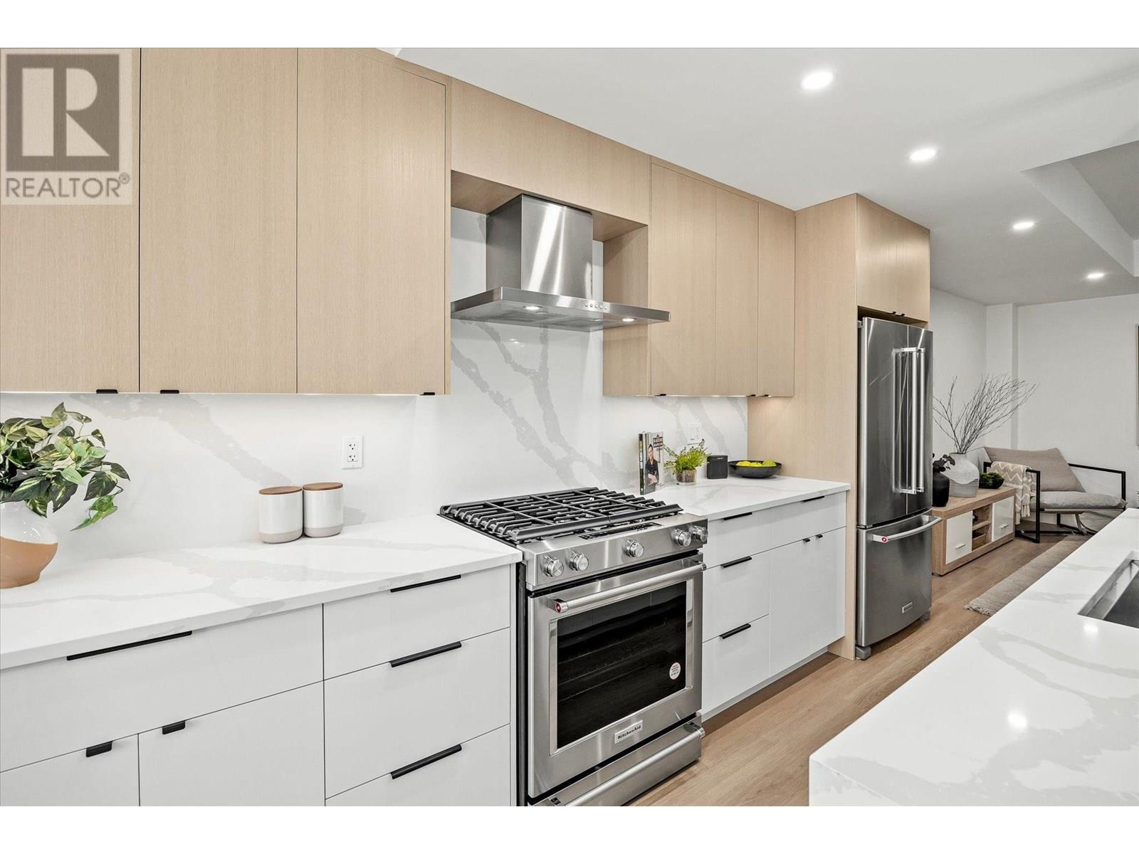 745 Patterson Avenue Unit# 1, Kelowna, British Columbia  V1Y 5C9 - Photo 6 - 10351671