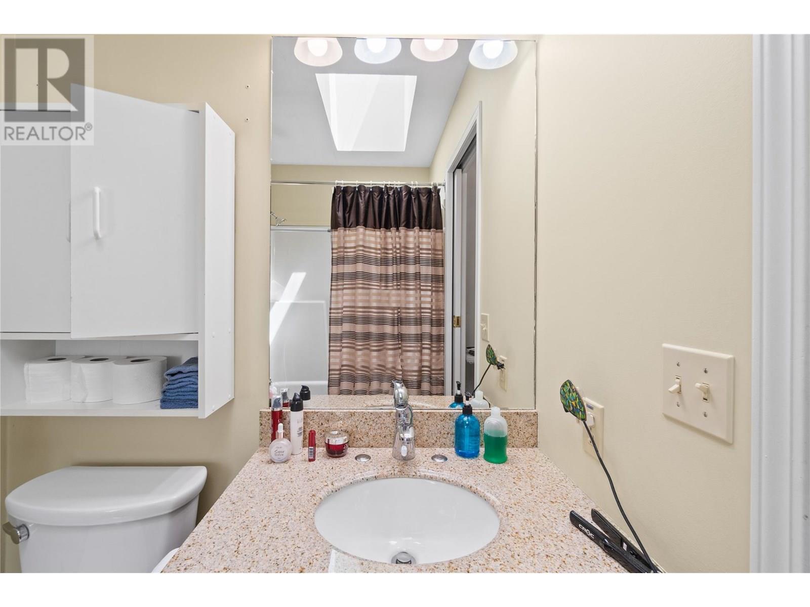 111 Harbourfront Drive Nw Unit# 11, Salmon Arm, British Columbia  V1E 1A3 - Photo 18 - 10351751