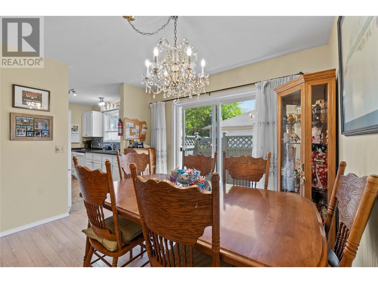 111 Harbourfront Drive Nw Unit# 11, Salmon Arm, British Columbia  V1E 1A3 - Photo 12 - 10351751