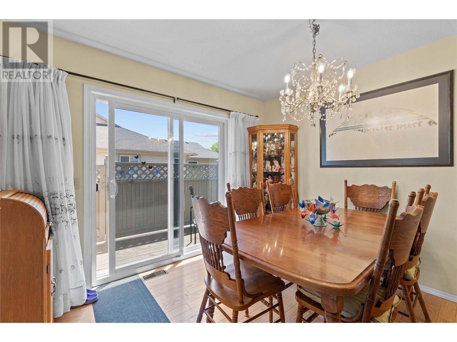 111 Harbourfront Drive Nw Unit# 11, Salmon Arm, British Columbia  V1E 1A3 - Photo 13 - 10351751