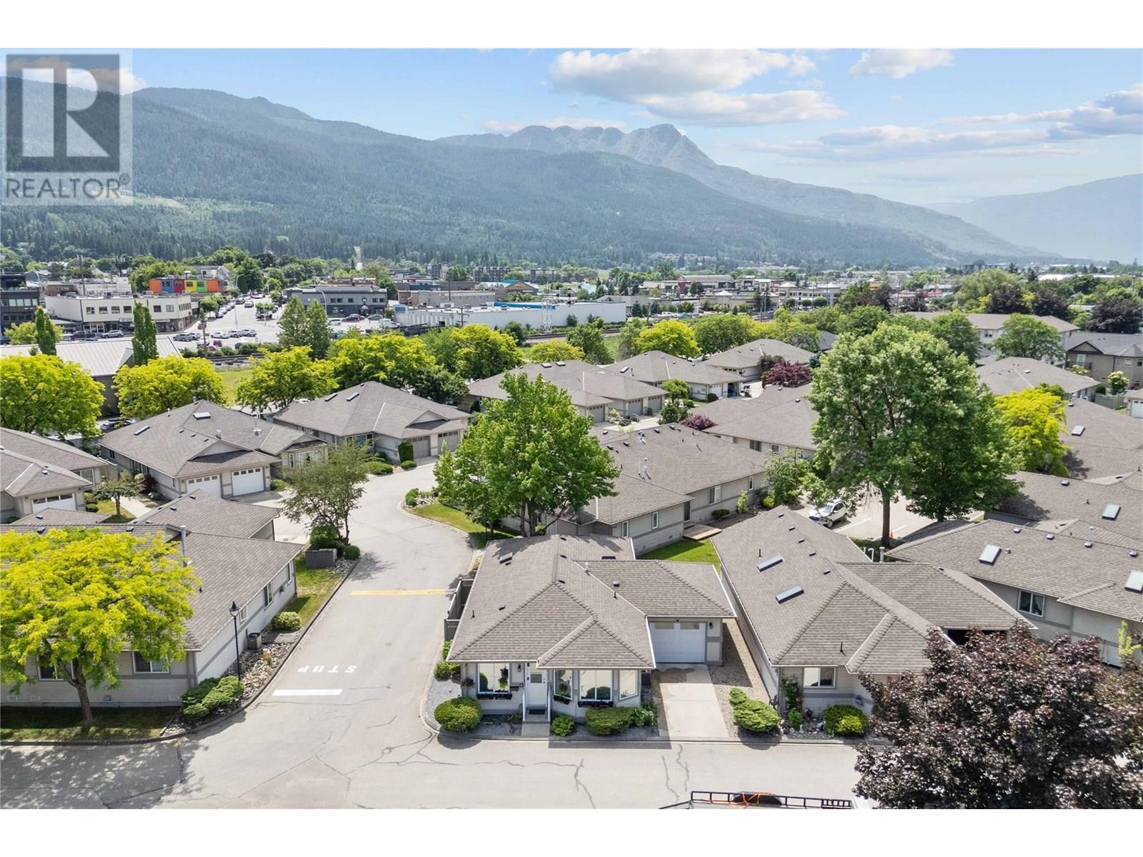 111 Harbourfront Drive Nw Unit# 11, Salmon Arm, British Columbia  V1E 1A3 - Photo 31 - 10351751