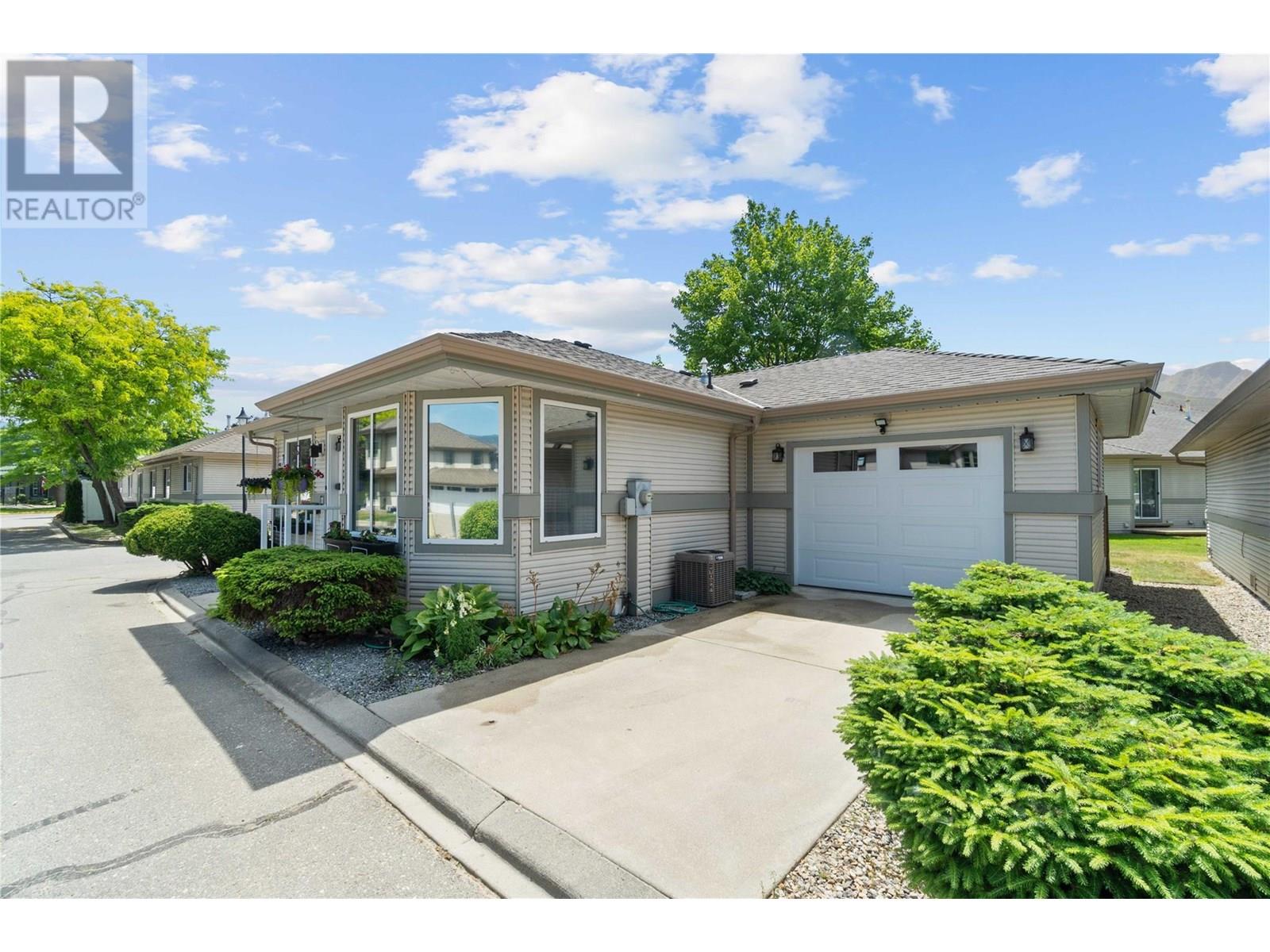 111 Harbourfront Drive Nw Unit# 11, Salmon Arm, British Columbia  V1E 1A3 - Photo 28 - 10351751