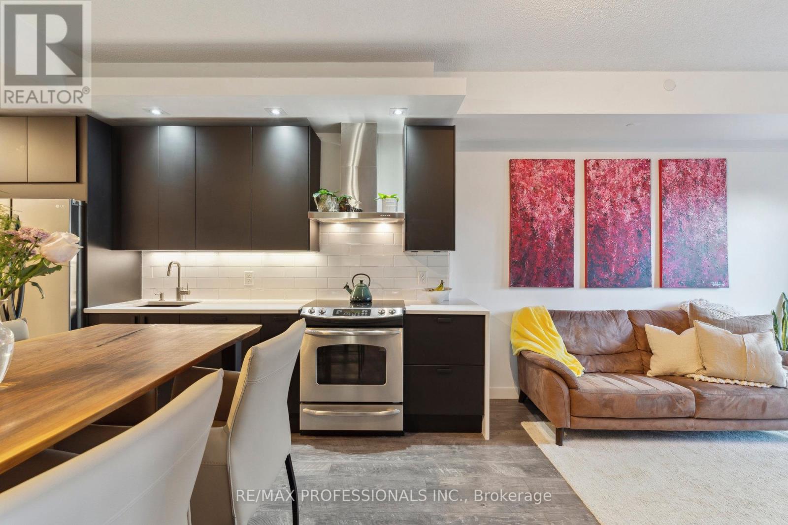 434 - 165 Legion Road N, Toronto, Ontario  M8Y 0A1 - Photo 13 - W12052058