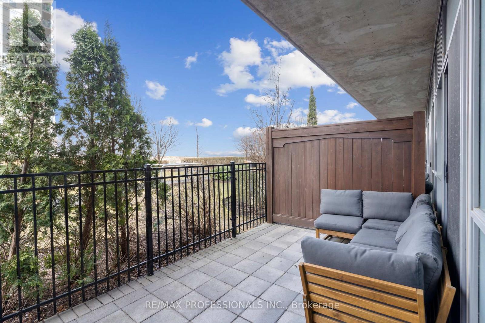 434 - 165 Legion Road N, Toronto, Ontario  M8Y 0A1 - Photo 20 - W12052058