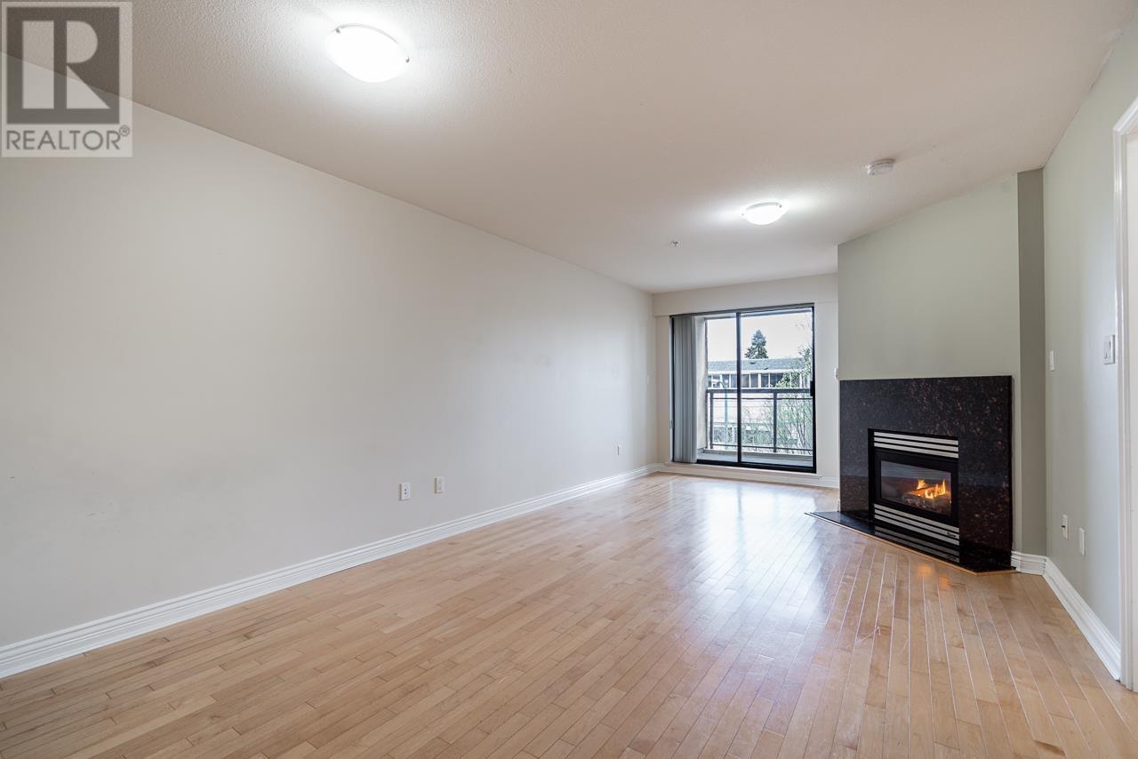 301 2015 Trafalgar Street, Vancouver, British Columbia  V6K 1P7 - Photo 12 - R3014096