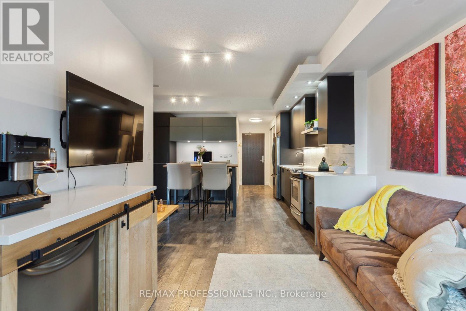 434 - 165 Legion Road N, Toronto, Ontario  M8Y 0A1 - Photo 7 - W12052058