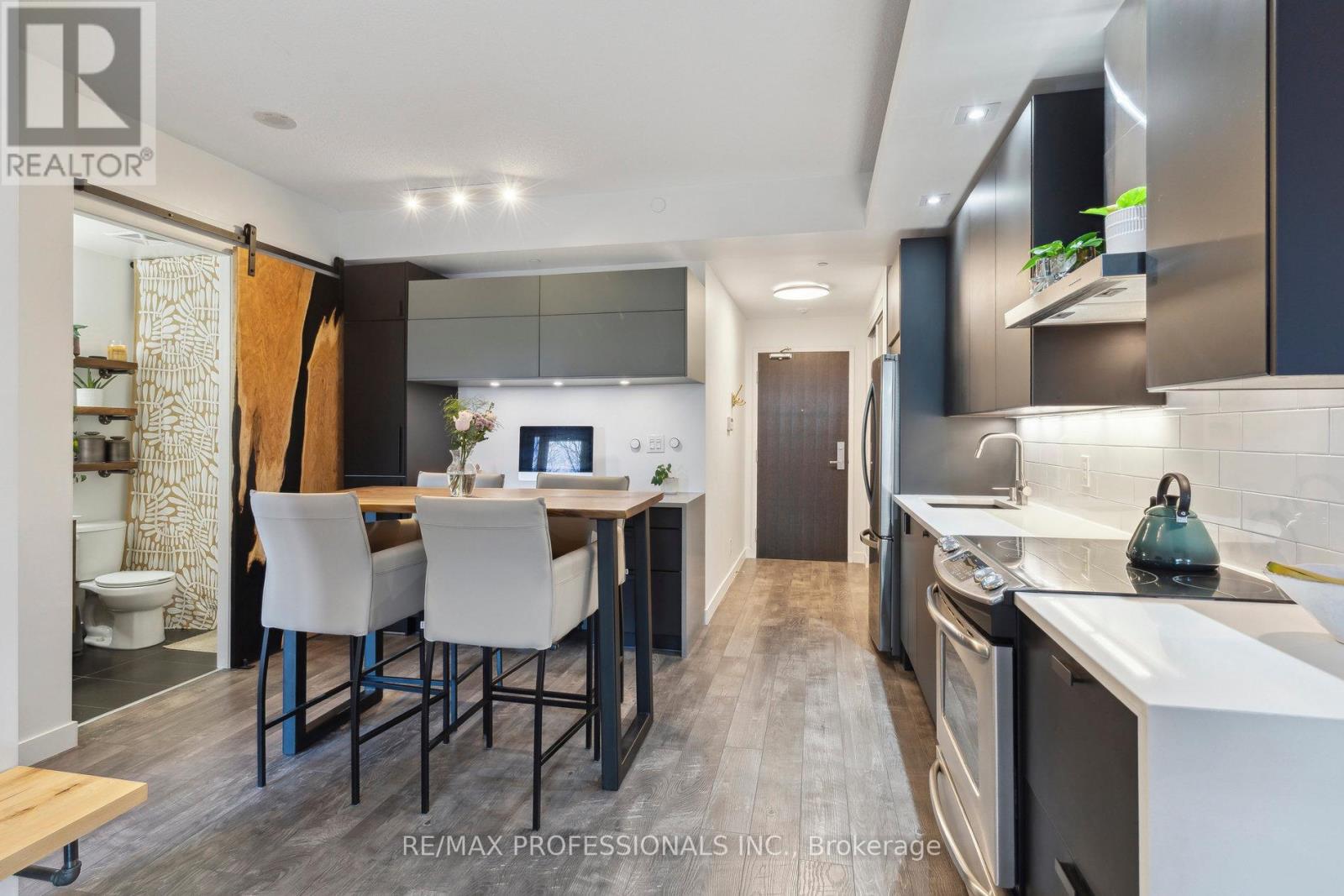434 - 165 Legion Road N, Toronto, Ontario  M8Y 0A1 - Photo 10 - W12052058