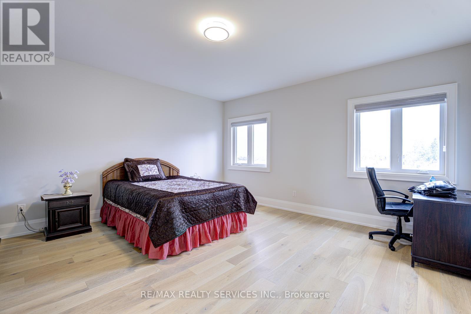 25 Hibiscus Court, Brampton, Ontario  L6R 0K6 - Photo 21 - W12198150