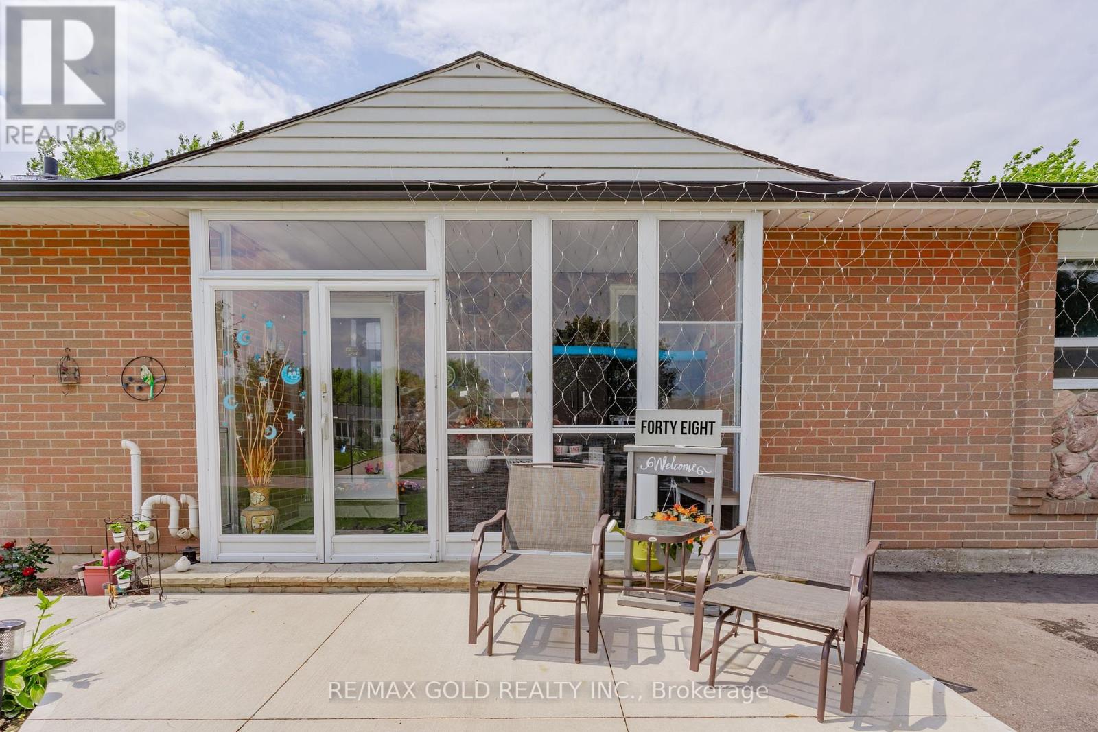 48 Drury Crescent, Brampton, Ontario  L6T 1L2 - Photo 6 - W12213076