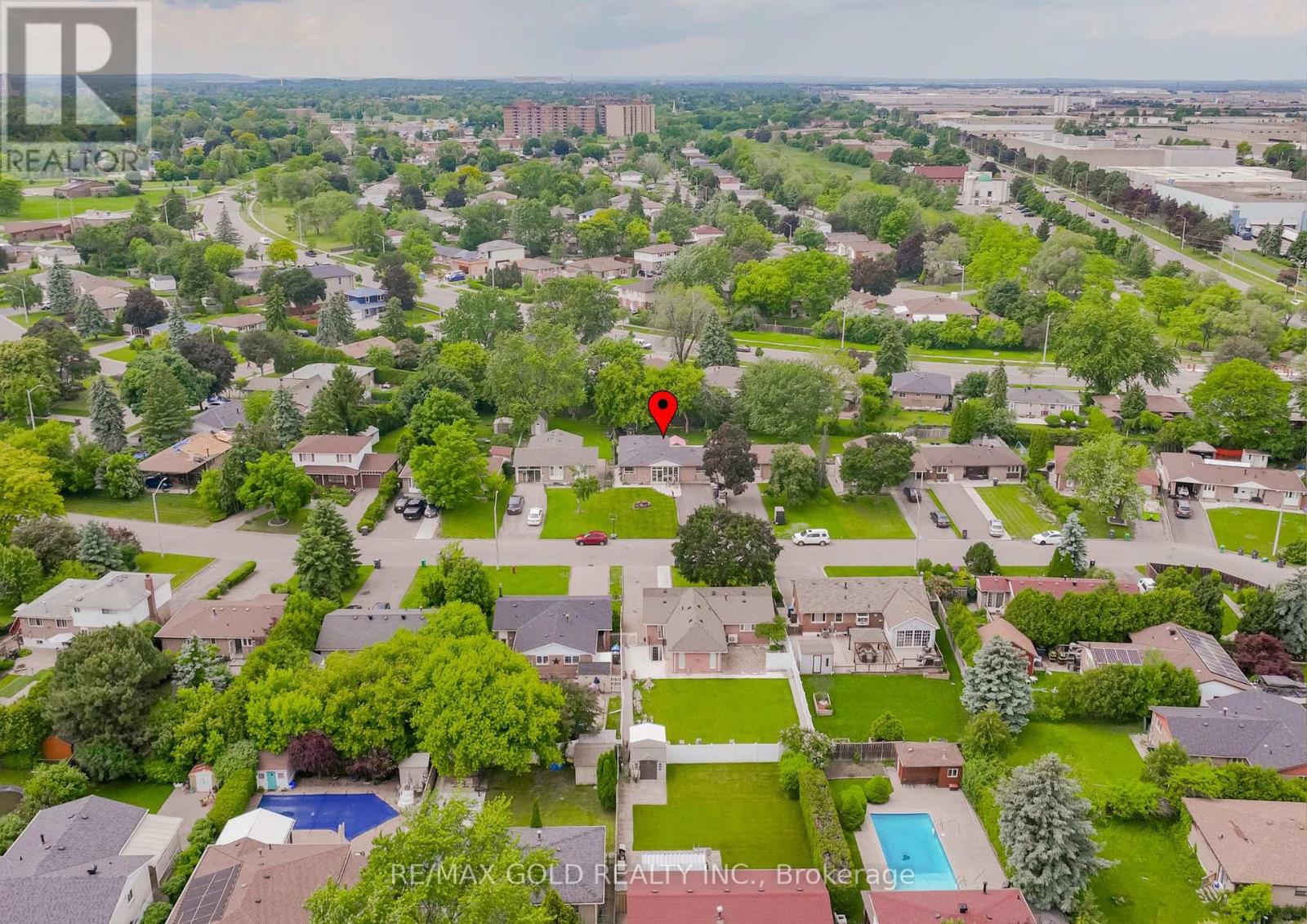 48 Drury Crescent, Brampton, Ontario  L6T 1L2 - Photo 45 - W12213076
