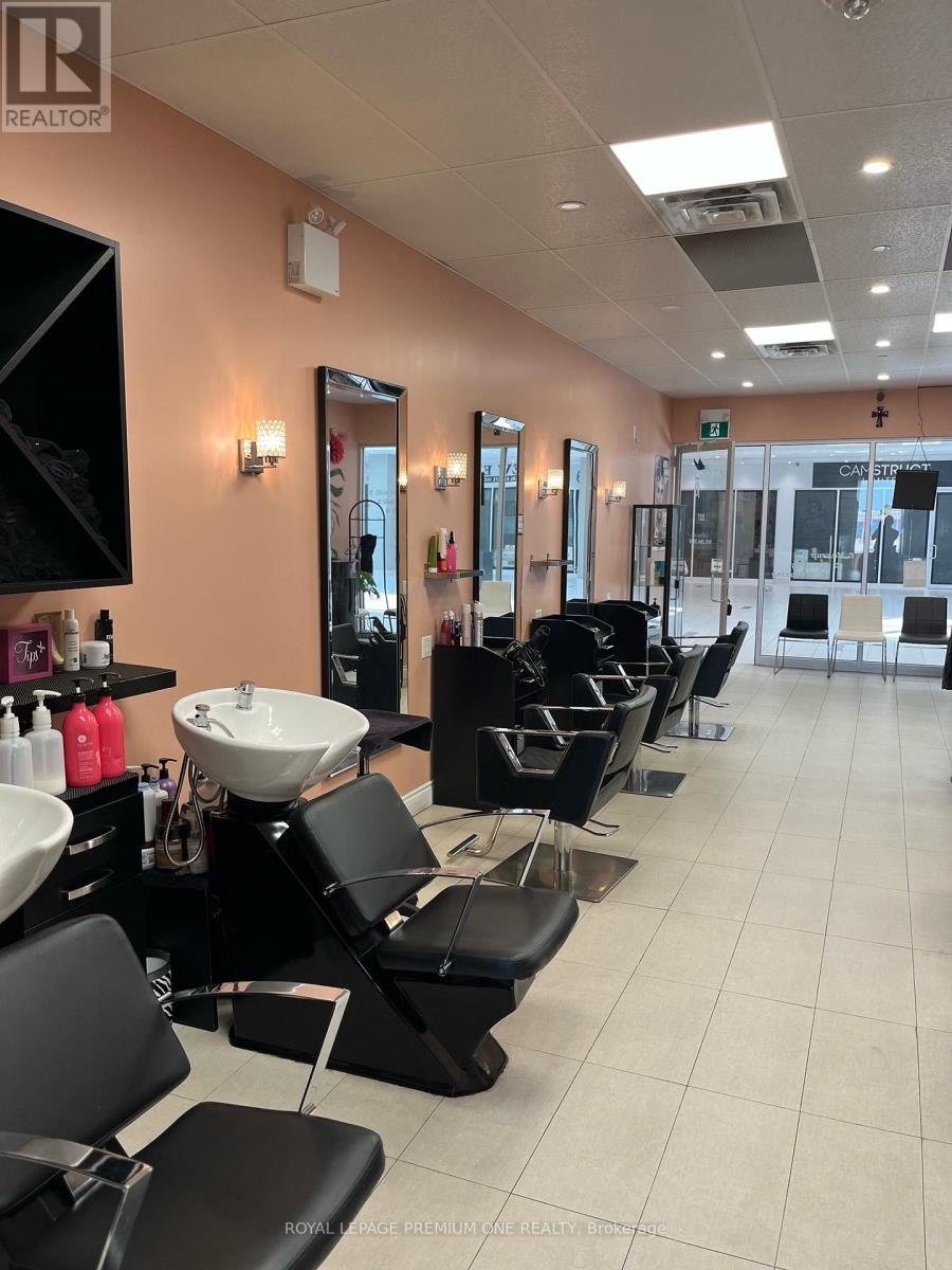 #226 - 7777 Weston Road, Vaughan, Ontario  L4L 1A6 - Photo 11 - N12203997