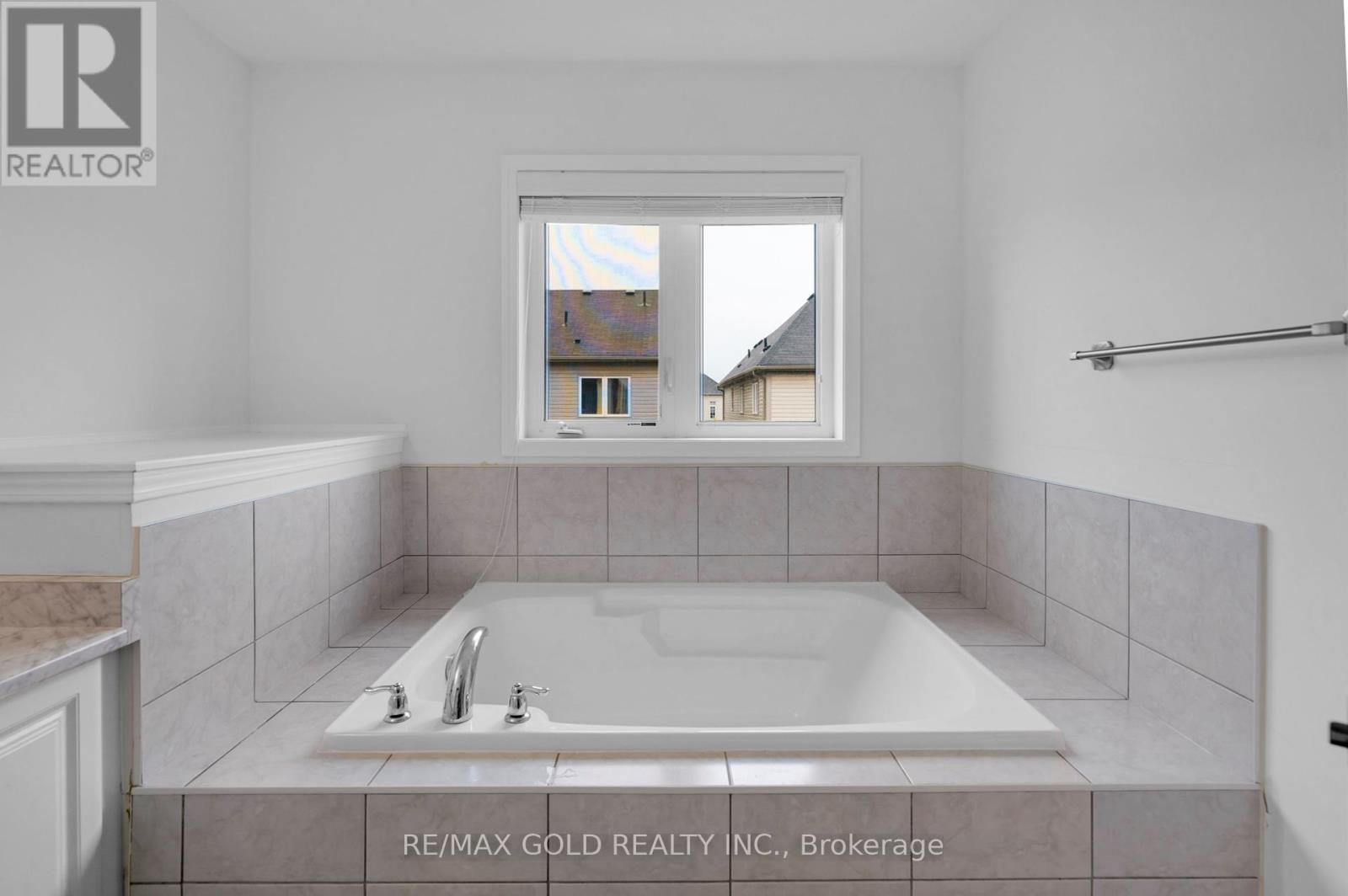 30 Cooke Avenue, Brantford, Ontario  N3T 0S1 - Photo 27 - X12213575