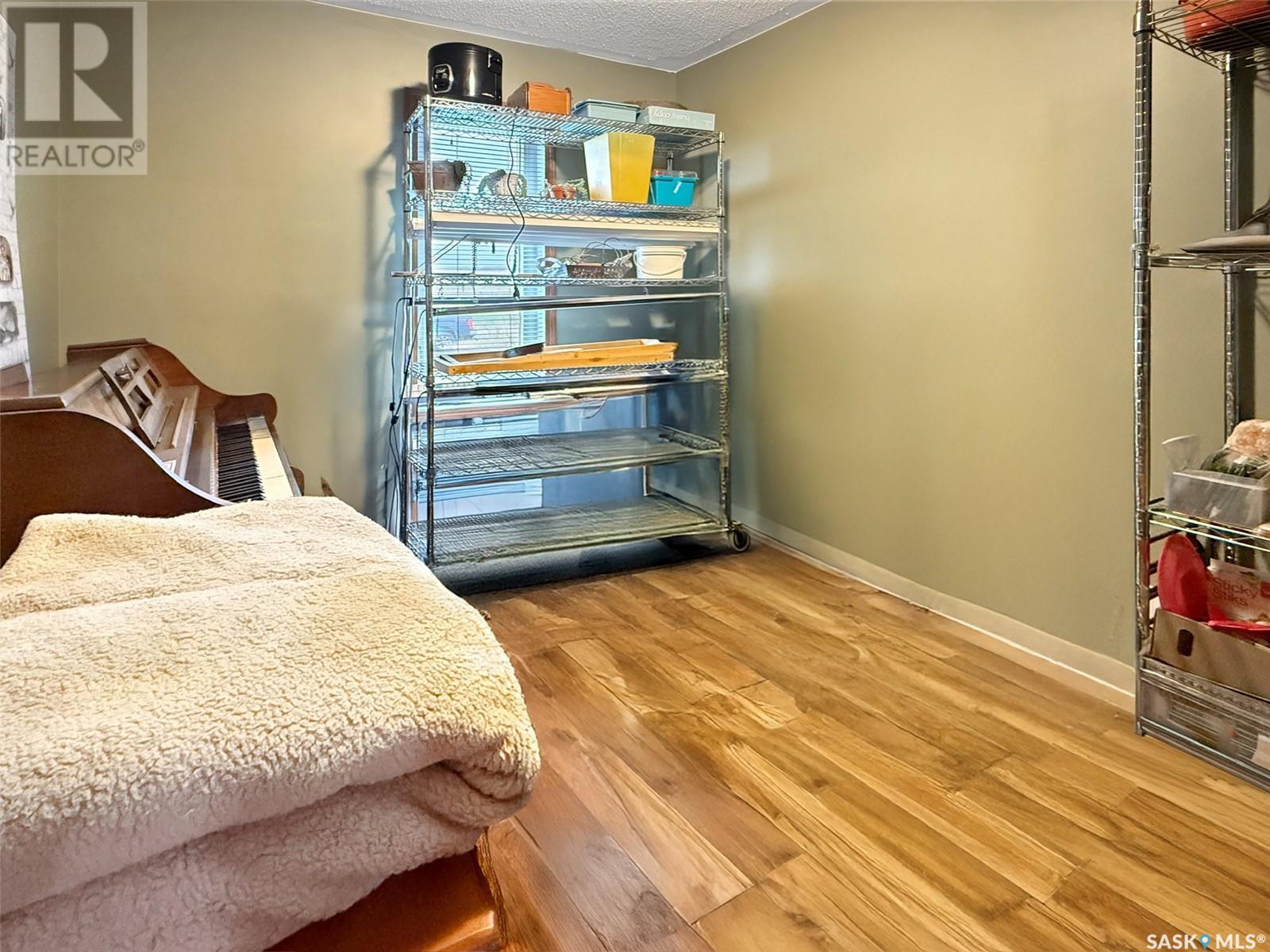 216 Pacific Avenue, Swift Current Rm No. 137, Saskatchewan  S9H 4V1 - Photo 10 - SK004470
