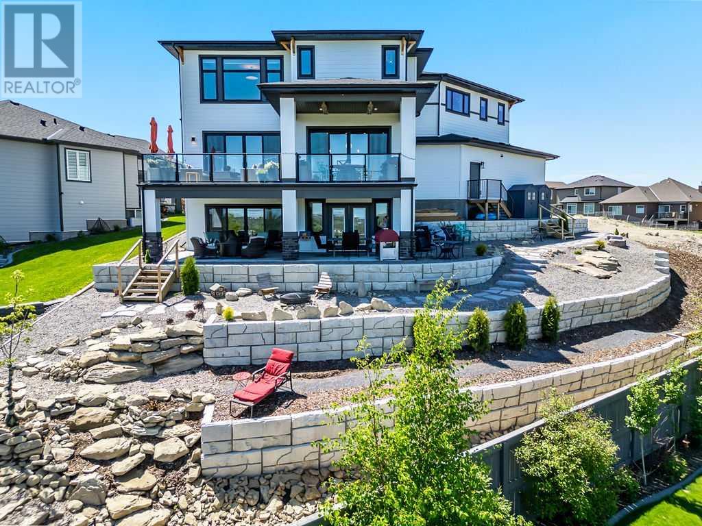 Property at 10 Westmount Point image 2