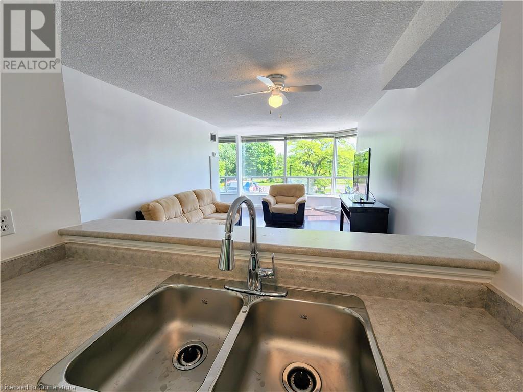 1276 Maple Crossing Boulevard Unit# 208, Burlington, Ontario  L7S 2J9 - Photo 6 - 40740190