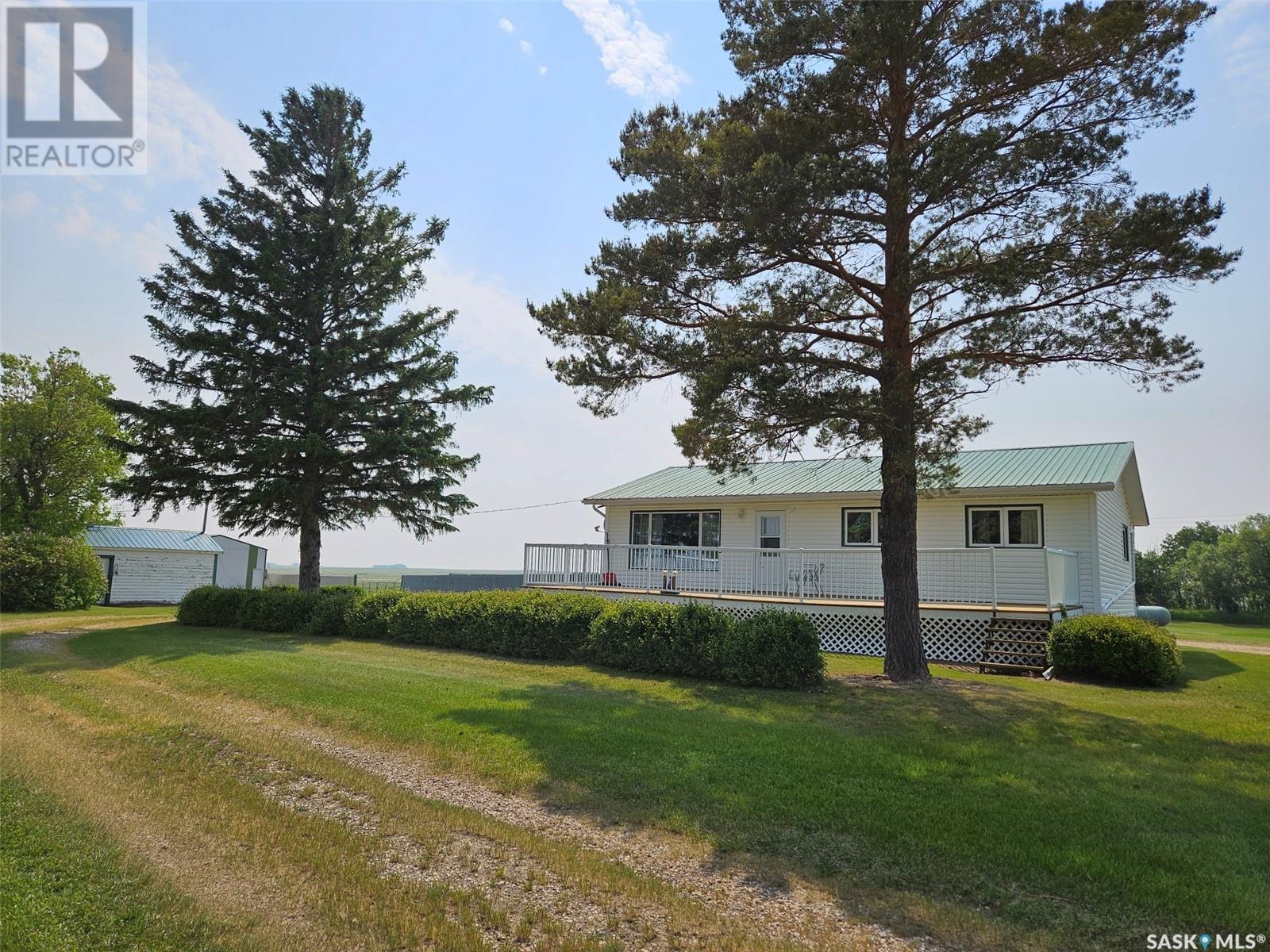 Boutin Acreage, Manor, Saskatchewan  S0C 1R0 - Photo 3 - SK009166