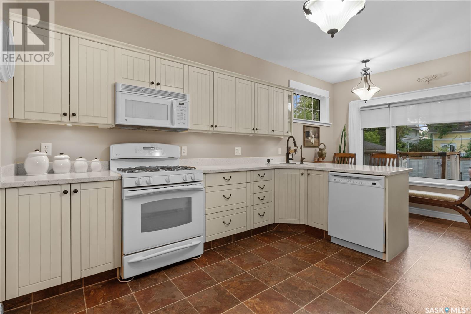 2852 Rae Street, Regina, Saskatchewan  S4S 1R3 - Photo 10 - SK009165