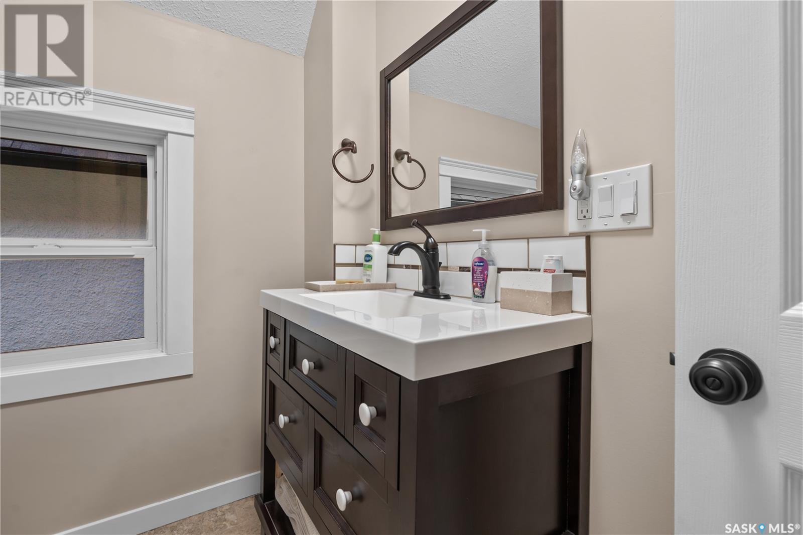 2852 Rae Street, Regina, Saskatchewan  S4S 1R3 - Photo 34 - SK009165