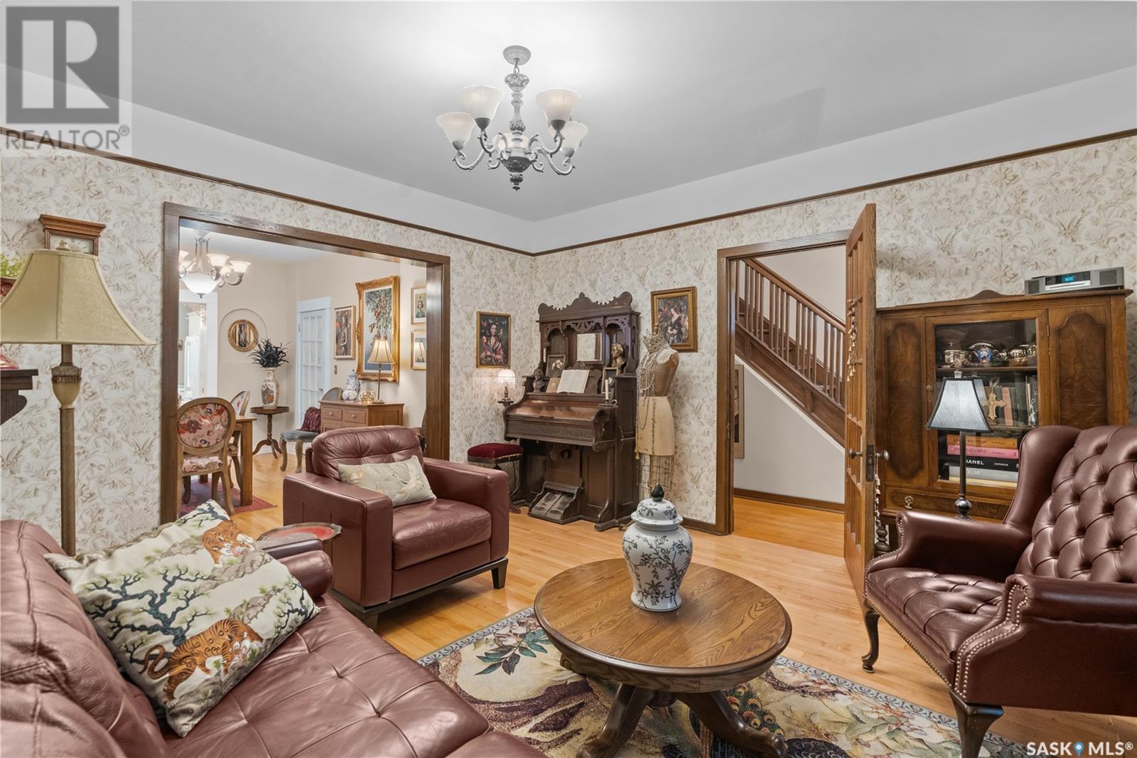 Property at 2852 Rae STREET image 4