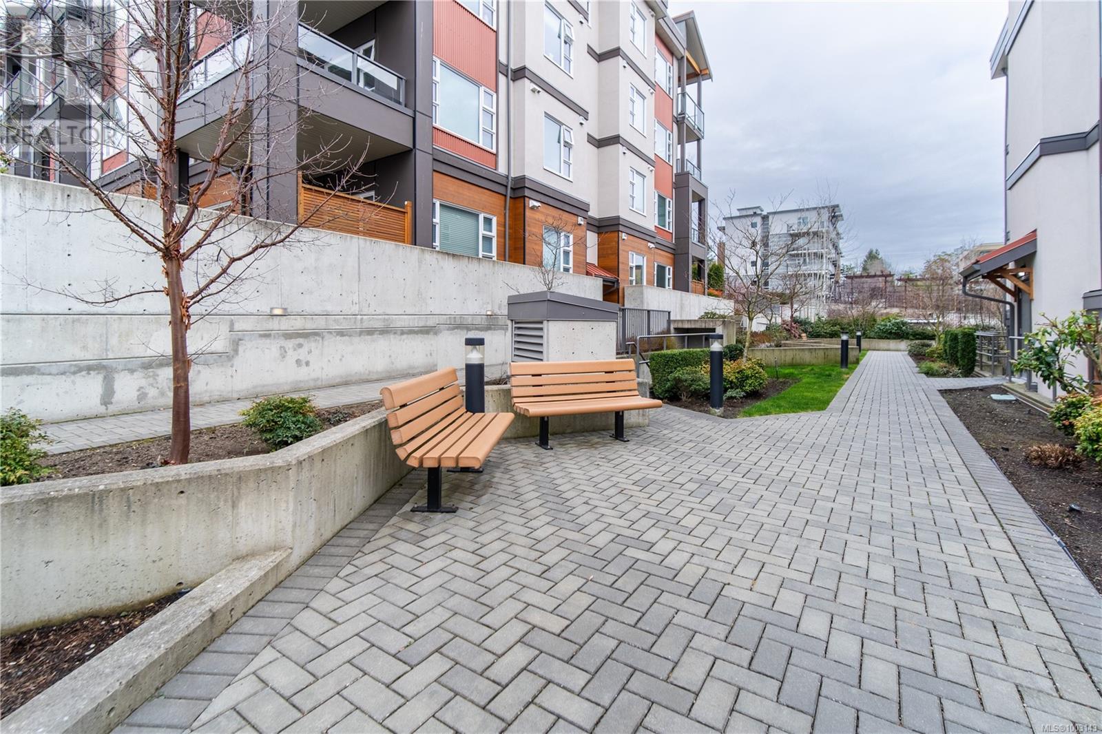 404 3333 Glasgow Ave, Saanich, British Columbia  V8X 1M5 - Photo 27 - 1003143