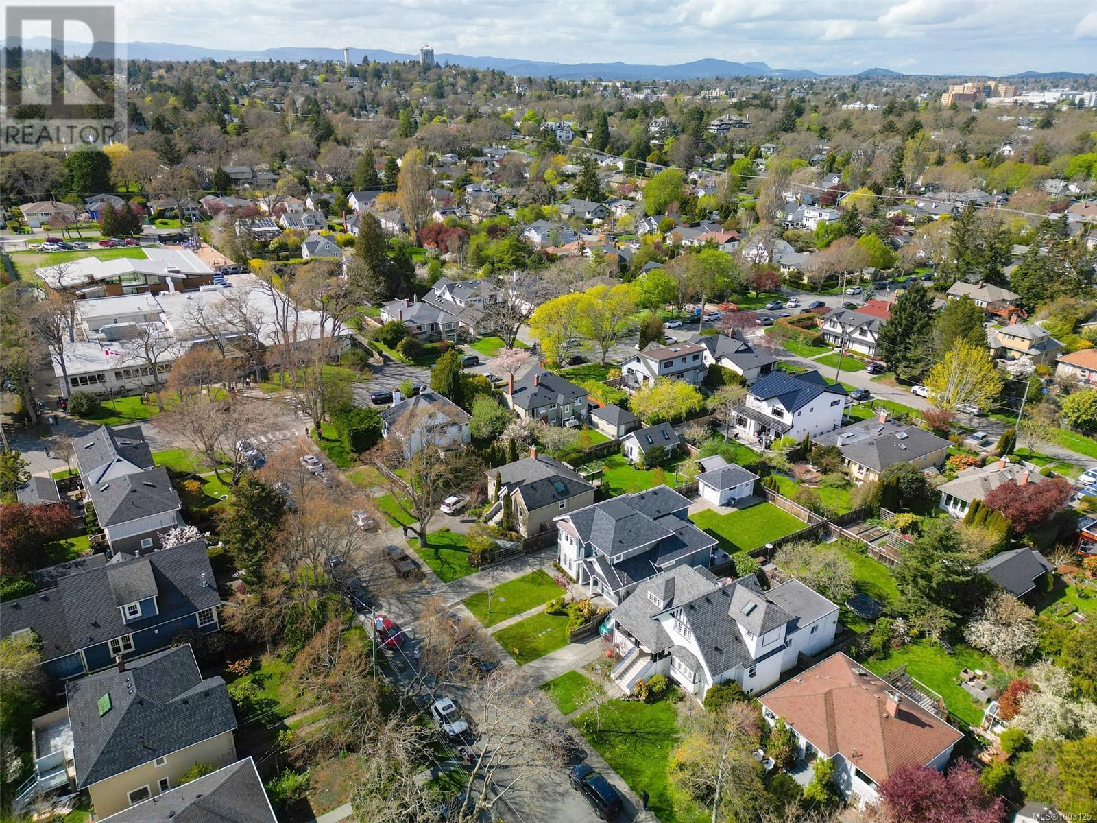 2174 Beaverbrooke St, Oak Bay, British Columbia  V8S 2W2 - Photo 45 - 1003125
