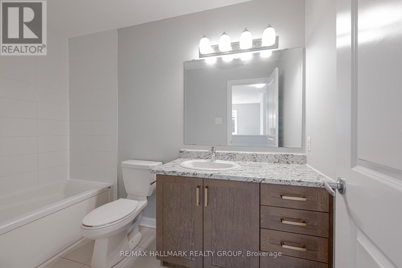 646 Hamsa Street, Ottawa, Ontario  K2J 6Z7 - Photo 19 - X12200662
