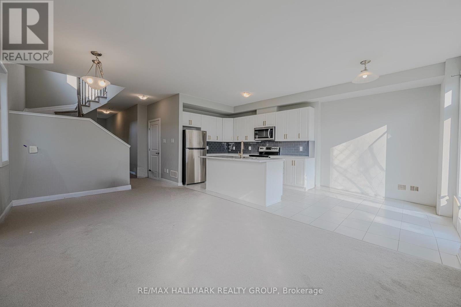 646 Hamsa Street, Ottawa, Ontario  K2J 6Z7 - Photo 14 - X12200662