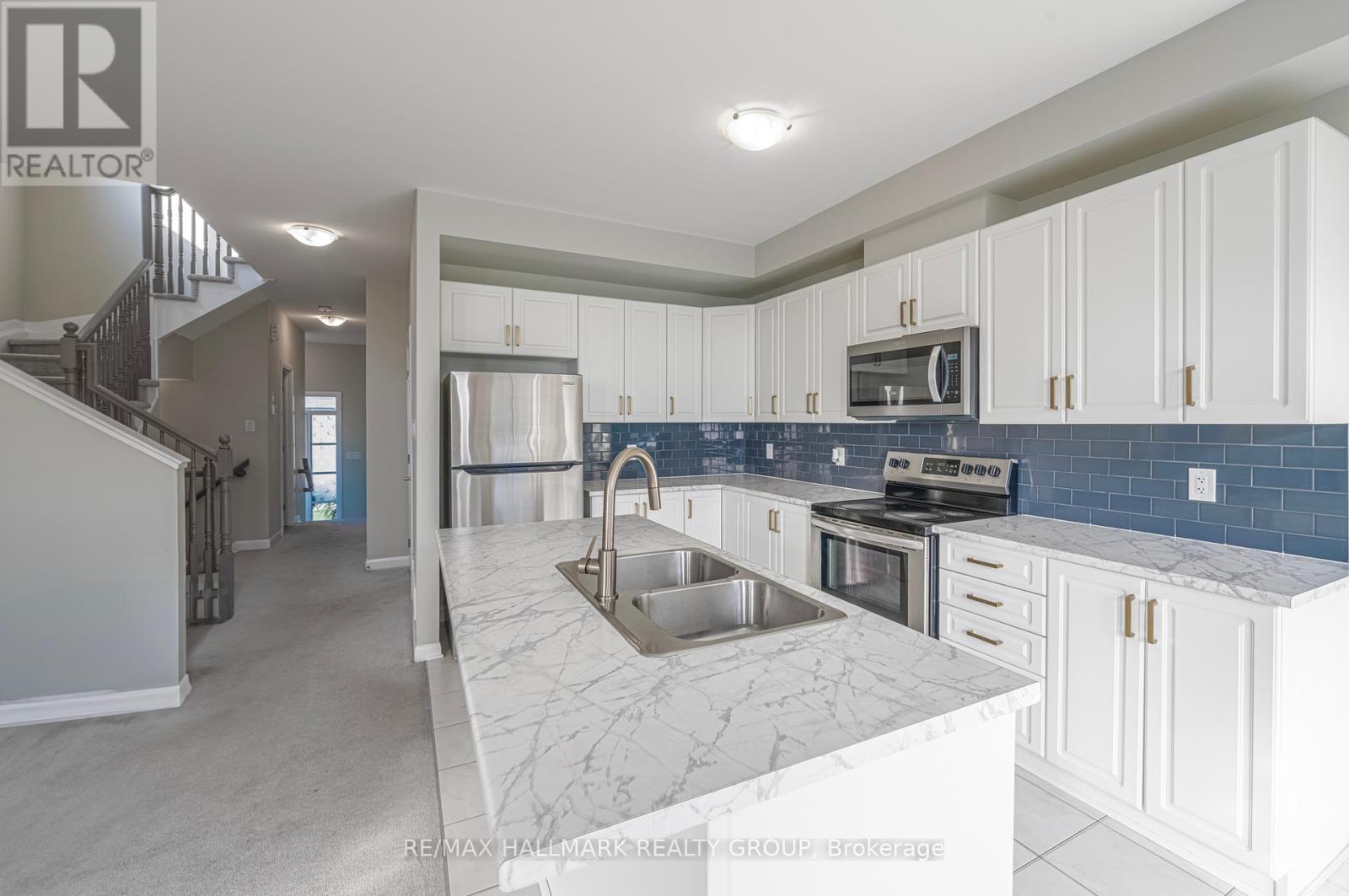 646 Hamsa Street, Ottawa, Ontario  K2J 6Z7 - Photo 12 - X12200662