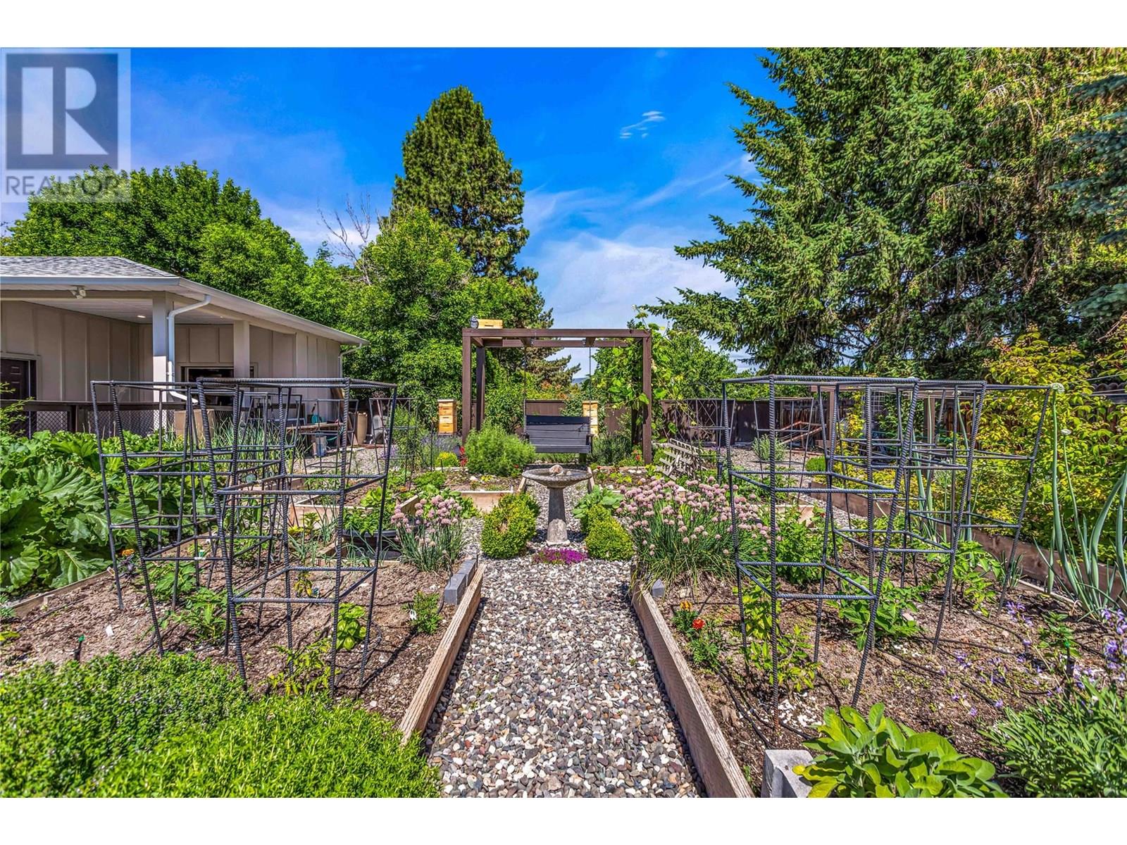 1510 Appleridge Road, Kelowna, British Columbia  V1W 3A5 - Photo 18 - 10350953