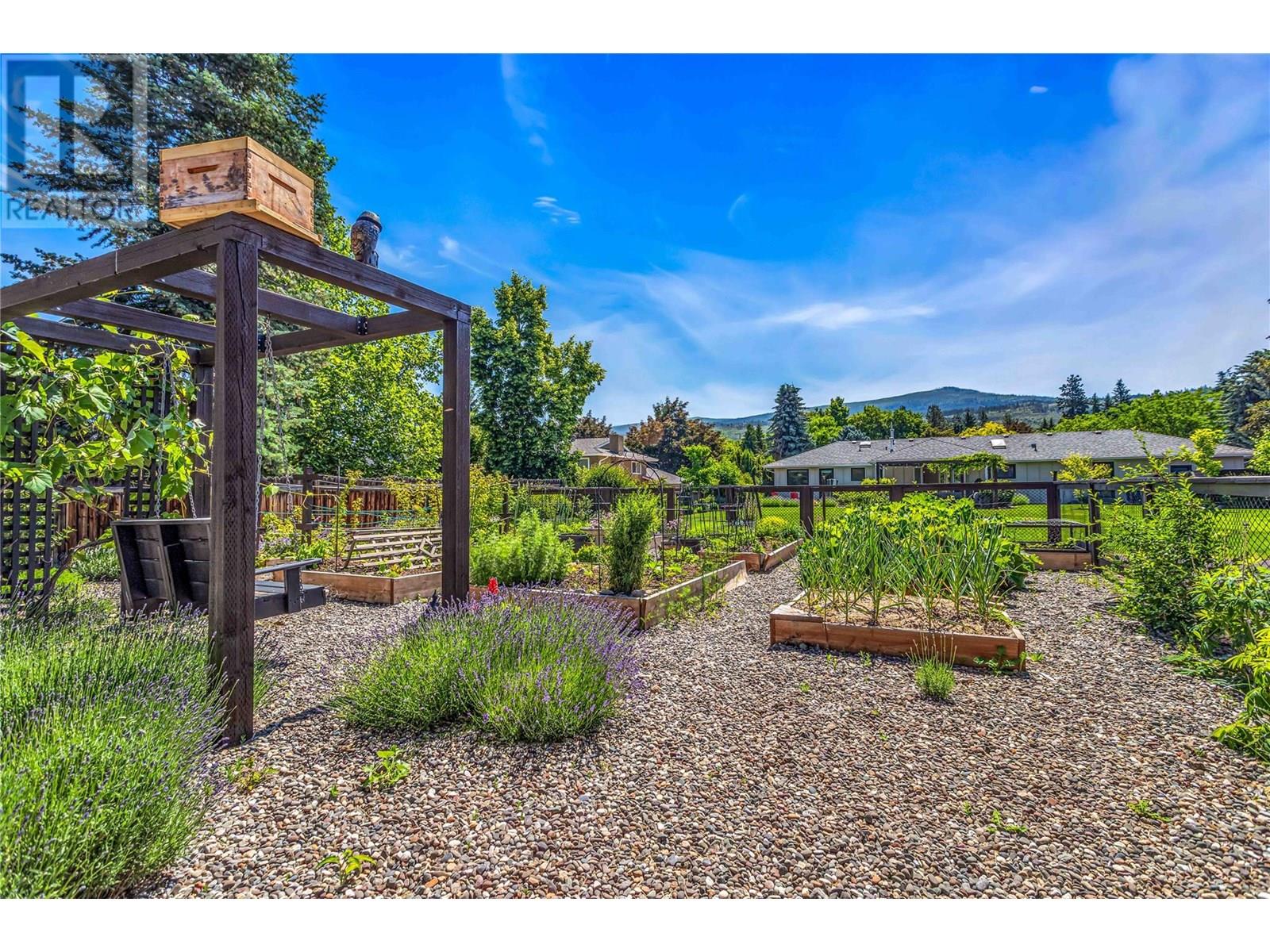 1510 Appleridge Road, Kelowna, British Columbia  V1W 3A5 - Photo 21 - 10350953