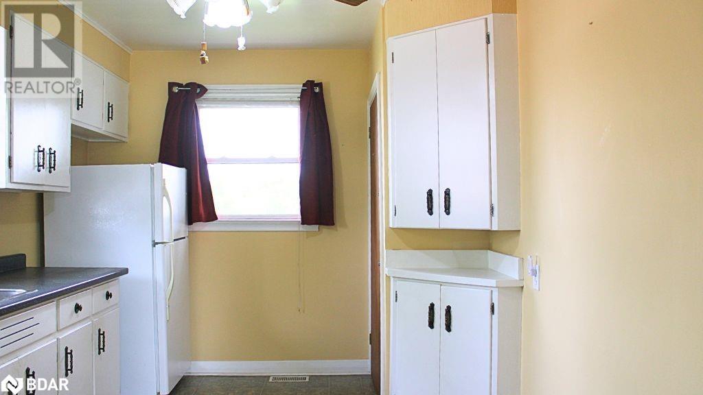 51 Davidson Street, Barrie, Ontario  L4M 3S1 - Photo 10 - 40739098