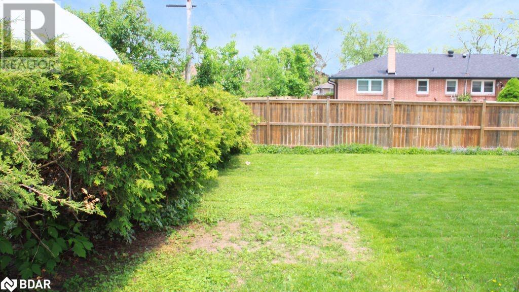 51 Davidson Street, Barrie, Ontario  L4M 3S1 - Photo 26 - 40739098