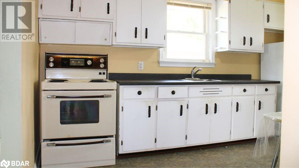 51 Davidson Street, Barrie, Ontario  L4M 3S1 - Photo 9 - 40739098