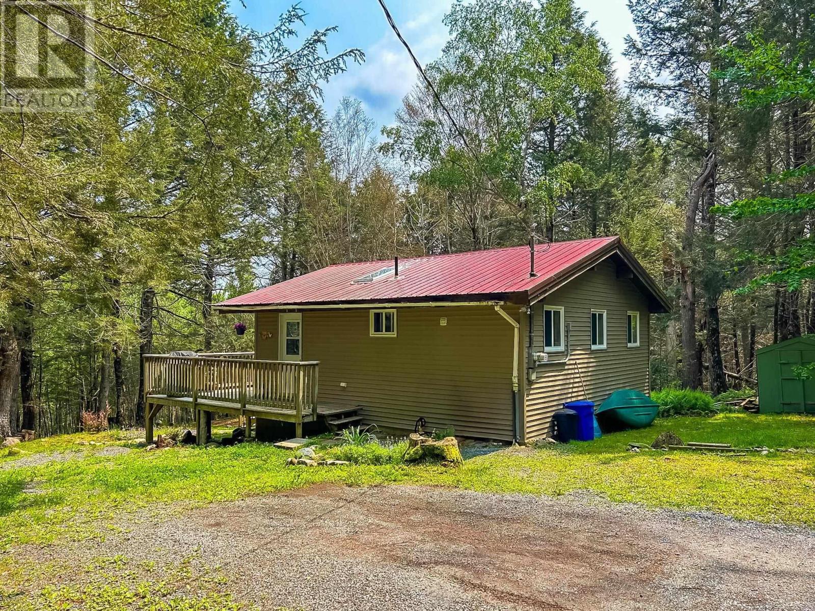 145 Sunset Linkway, Labelle, Nova Scotia  B0T 1E0 - Photo 2 - 202510224