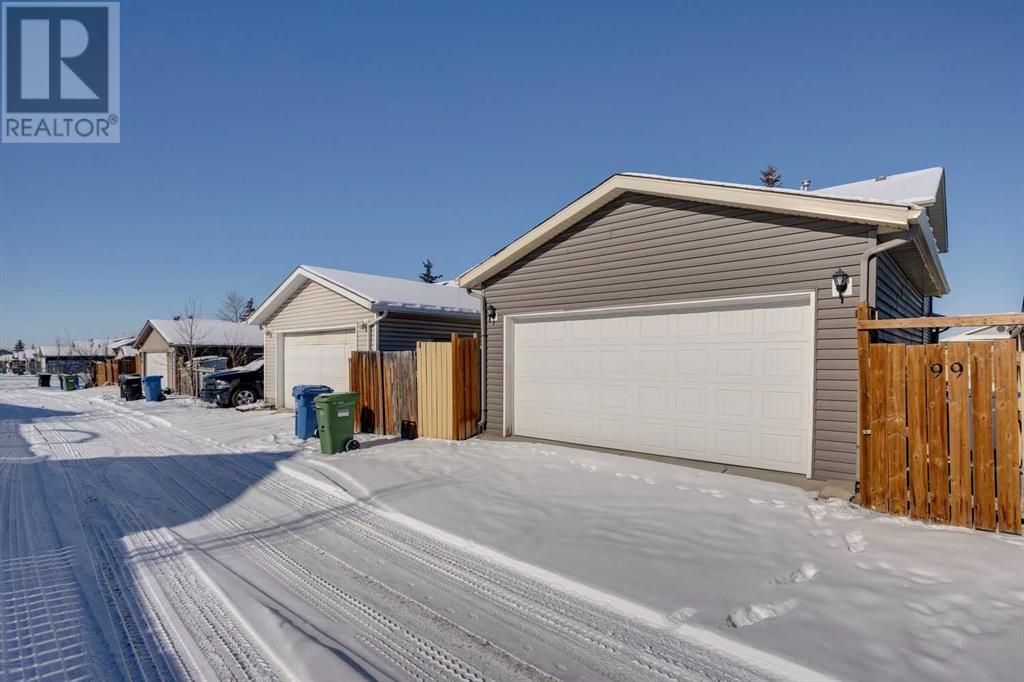 99 Martinwood Road Ne, Calgary, Alberta  T3J 3G7 - Photo 40 - A2195940