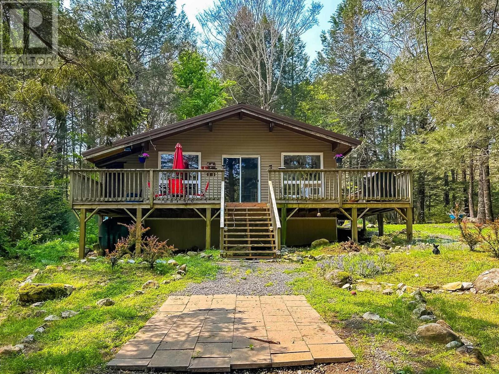 145 Sunset Linkway, Labelle, Nova Scotia  B0T 1E0 - Photo 1 - 202510224