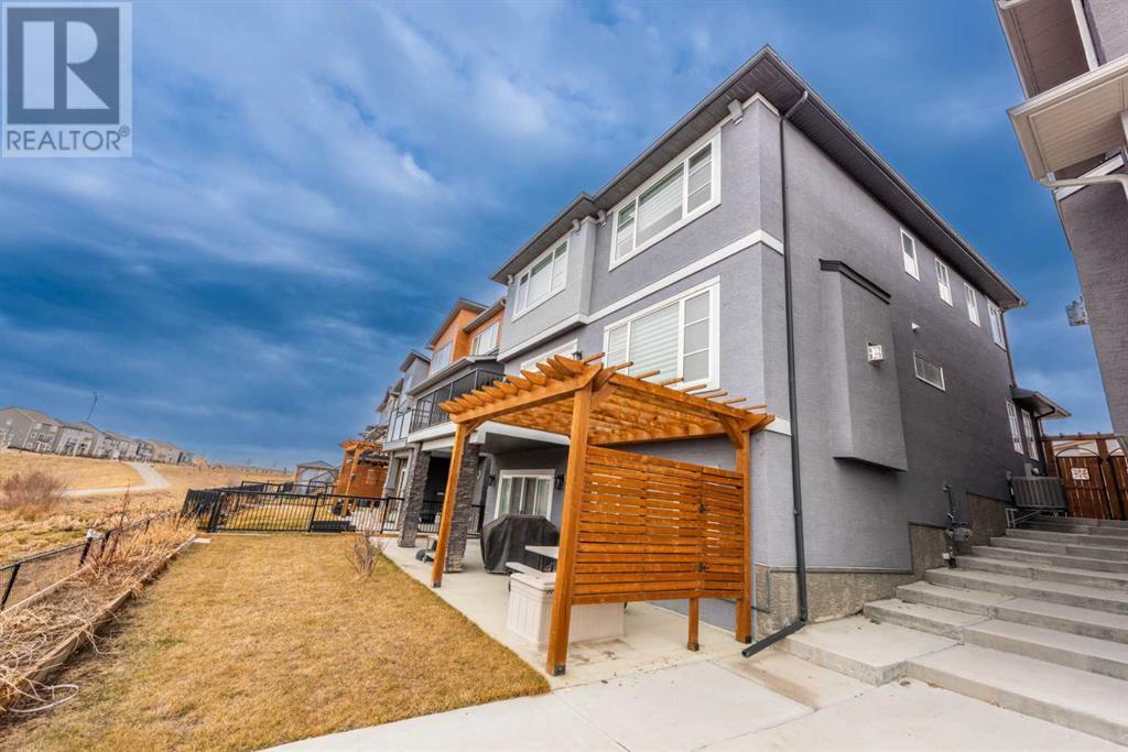 205 Carringvue Manor Nw, Calgary, Alberta  T3P 0W3 - Photo 5 - A2210406